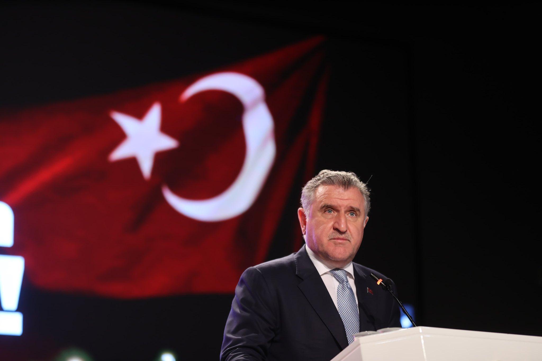 Gençlik ve Sağlık Bakanı Dr. Osman Aşkın Bak, Van Valiliğini