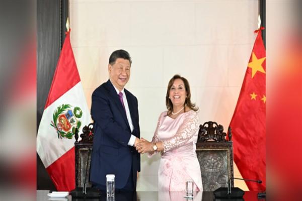Çin Cumhurbaşkanı Xi Jinping ve Peru Devlet Başkanı Dina Boluarte