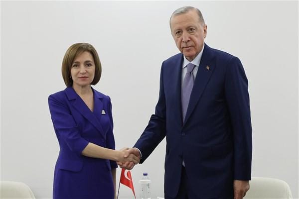 Cumhurbaşkanı Recep Tayyip Erdoğan, Azerbaycan’da Moldova Cumhurbaşkanı Maia Sandu ile