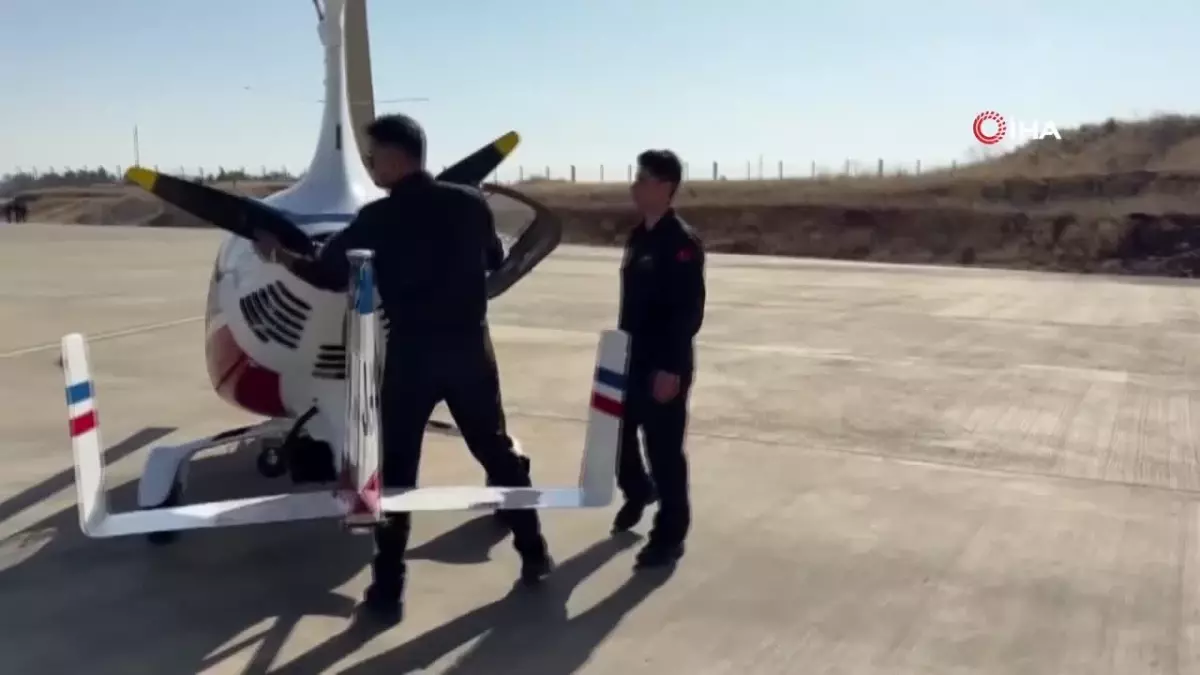 Jandarma, otoyolda dron ve cayrokopterle kontrol yaparak 630 aracı sorguladı