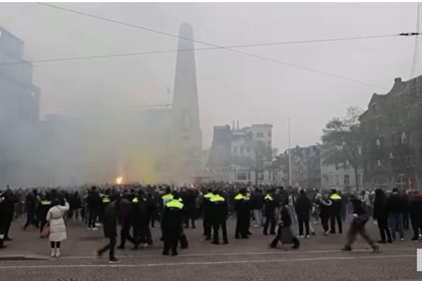 Amsterdam, 15 Kasım (Hibya) - Geçtiğimiz hafta bir futbol maçının