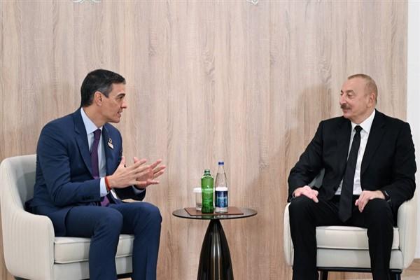 Bakü, 12 Kasım (Hibya) - İspanya Başbakanı Pedro Sanchez, Azerbaycan