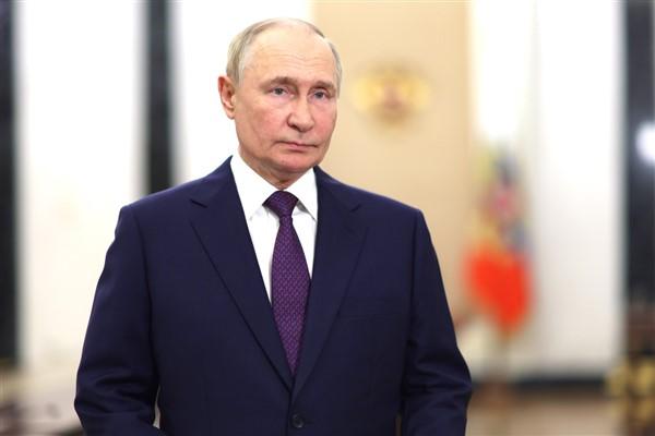 Moskova, 15 Kasım (Hibya) - Rusya Devlet Başkanı Vladimir Putin,