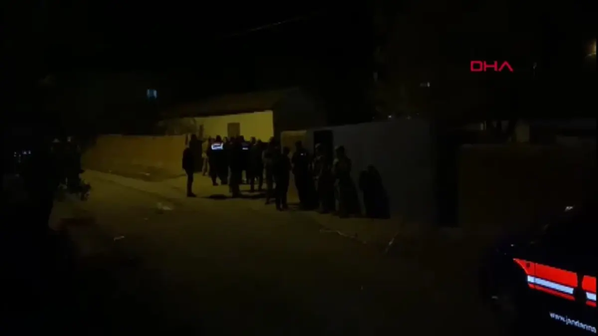 MANİSA'nın Saruhanlı ilçesinde, 8 farklı hata kaydı bulunan firari Gökhan
