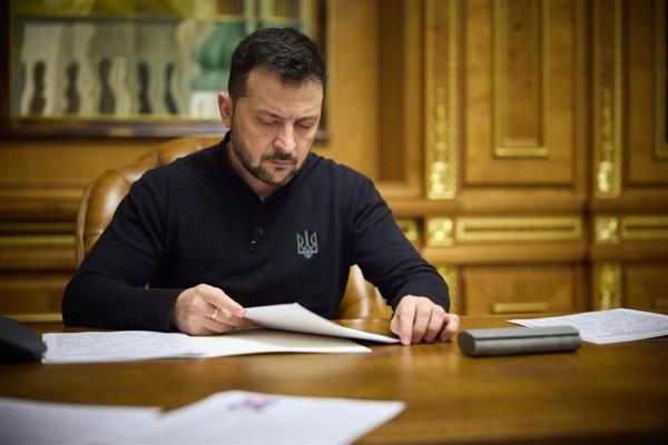 Kiev, 13 Kasım (Hibya) - Ukrayna Devlet Başkanı Volodimir Zelenski,
