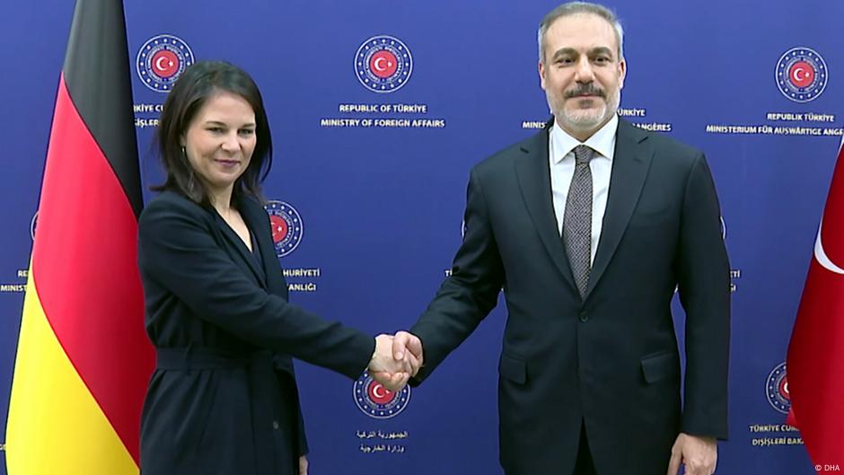 Almanya Dışişleri Bakanı Baerbock Ankara temasları sonrasında Suriye'deki durumun hala