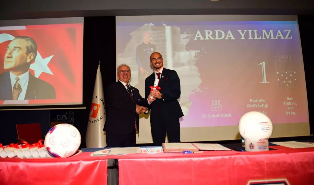 Altınordu'da genç yetenekler için düzenlenen profesyonelliğe geçiş töreni, spor dünyasında