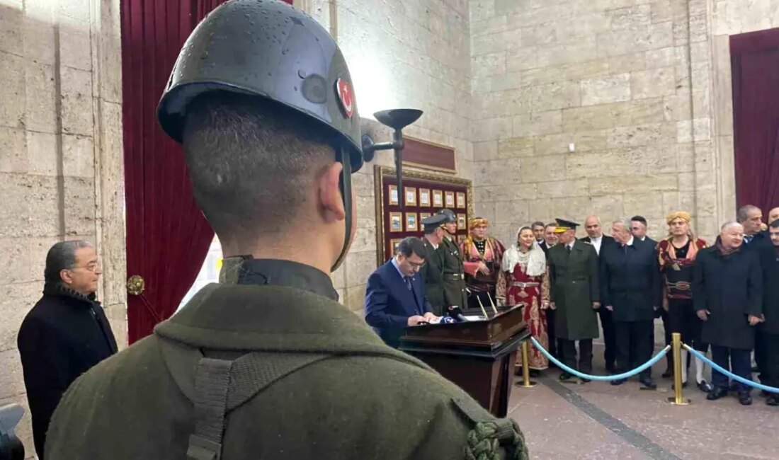 Ankara'da Atatürk'ün 105. yılı anma töreni, Türkiye'nin kurucusunu anmak ve