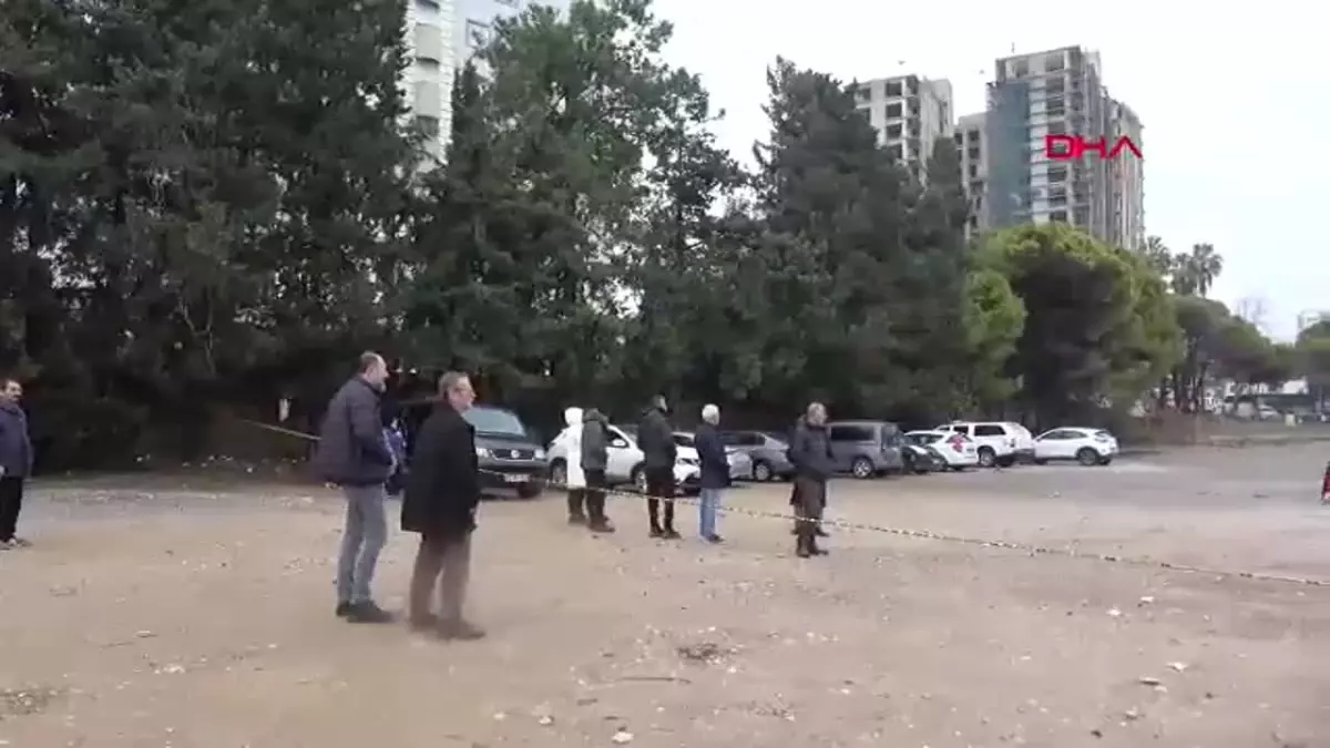 Antalya'da falezlerden denize düşen otomobilin sürücüsü için arama çalışmaları devam