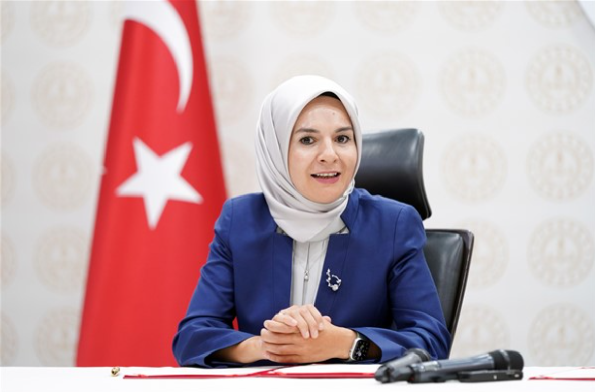 Aile ve Sosyal Hizmetler Bakanı Mahinur Özdemir Göktaş, AK Parti