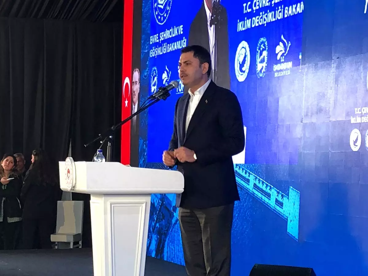 Bakan Kurum, İskenderun'da gerçekleştirilen sahil düzenleme projesinin tanıtımını yaptı. Proje,