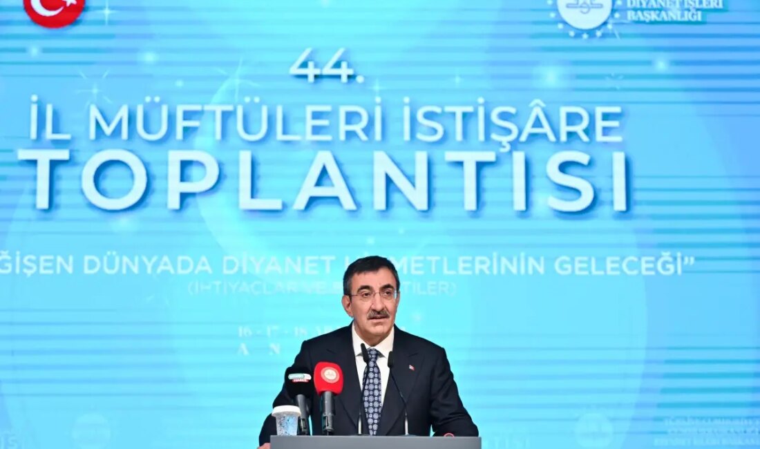 Cevdet Yılmaz, Suriye'deki gelişmeler, aile yapısı ve İslamofobi konularındaki derinlemesine