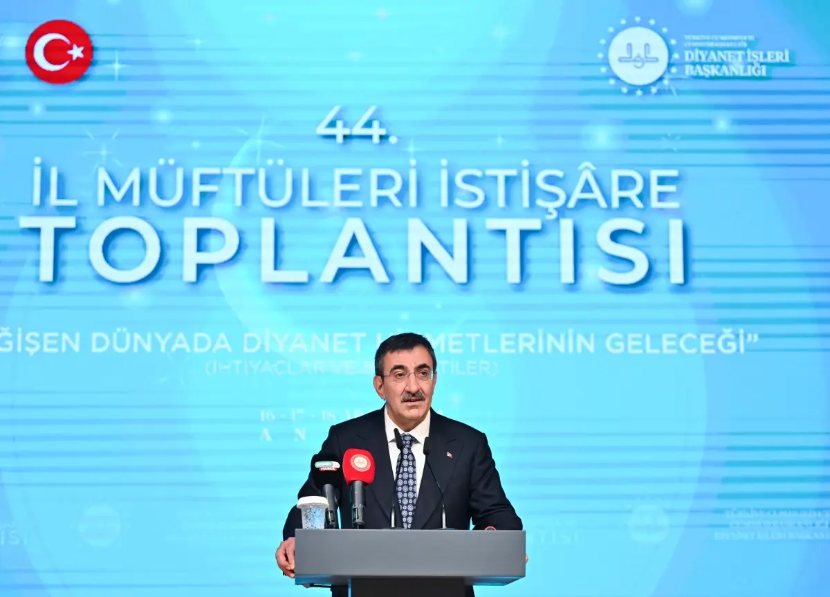 Cevdet Yılmaz, Suriye'deki gelişmeler, aile yapısı ve İslamofobi konularındaki derinlemesine