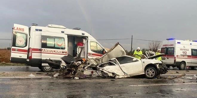 Denizli'de meydana gelen feci kazada bir aile hayatını kaybetti. Olayın
