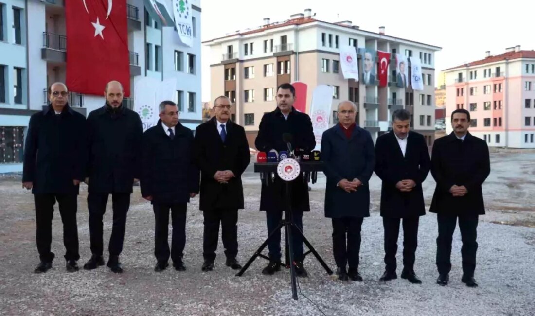 Depremzede kardeşlerimize umut olma vurgusu ve inşaat çalışmaları hakkında bilgilendirici