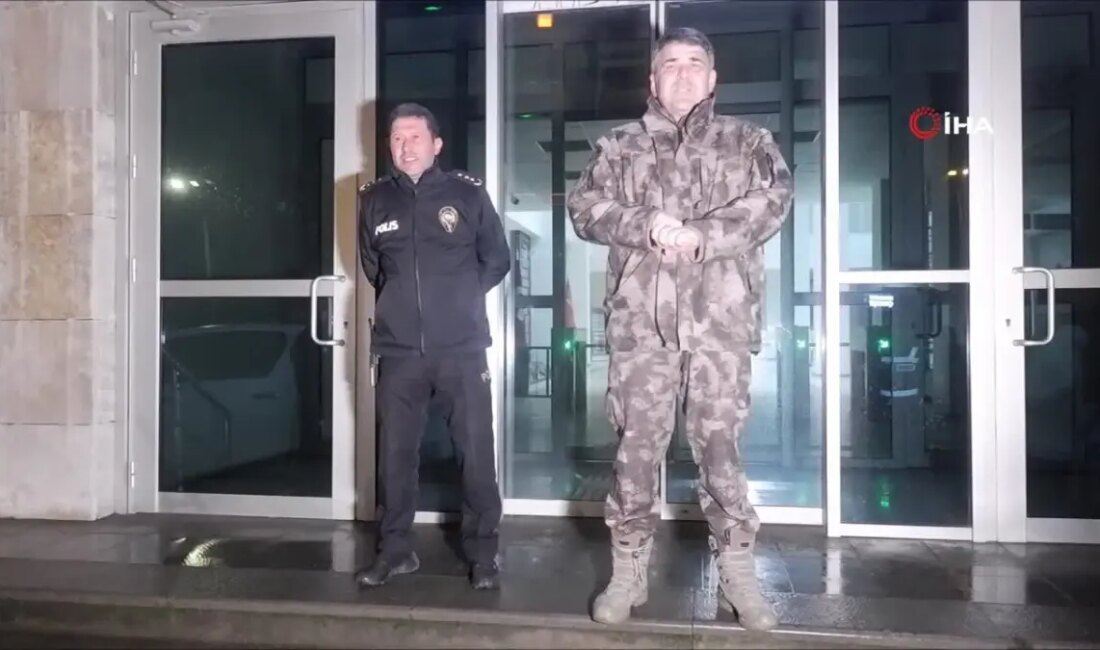 Edirne'de sosyal medya üzerinden yapılan silahlı paylaşımlar nedeniyle 26 şüpheli