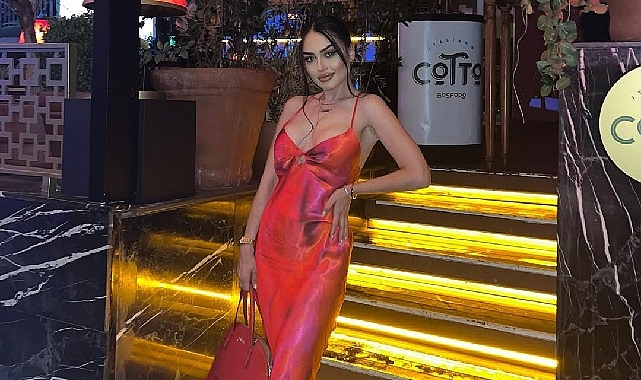 Elif Küçükbakar, dans ve tiyatro dünyasında parlayan bir yıldız. Yetenekleri