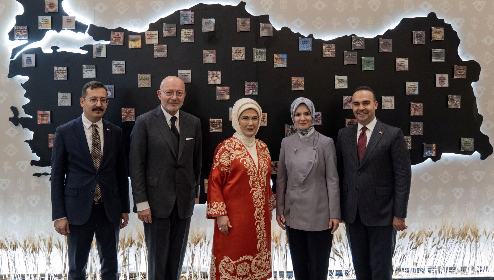 Emine Erdoğan, 'Anadoludakiler' projesinin tanıtımında yaptığı önemli açıklamalarla dikkat çekti.