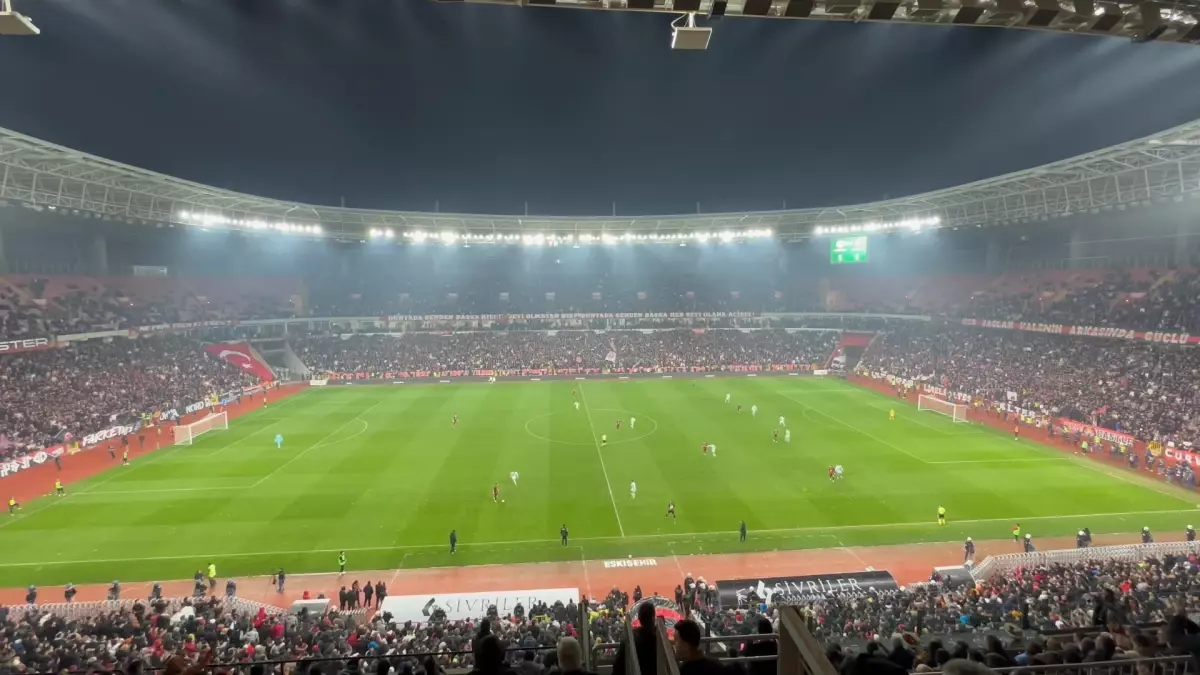 Eskişehirspor, Bölgesel Amatör Lig'de tarihi bir başarıya imza atarak seyirci