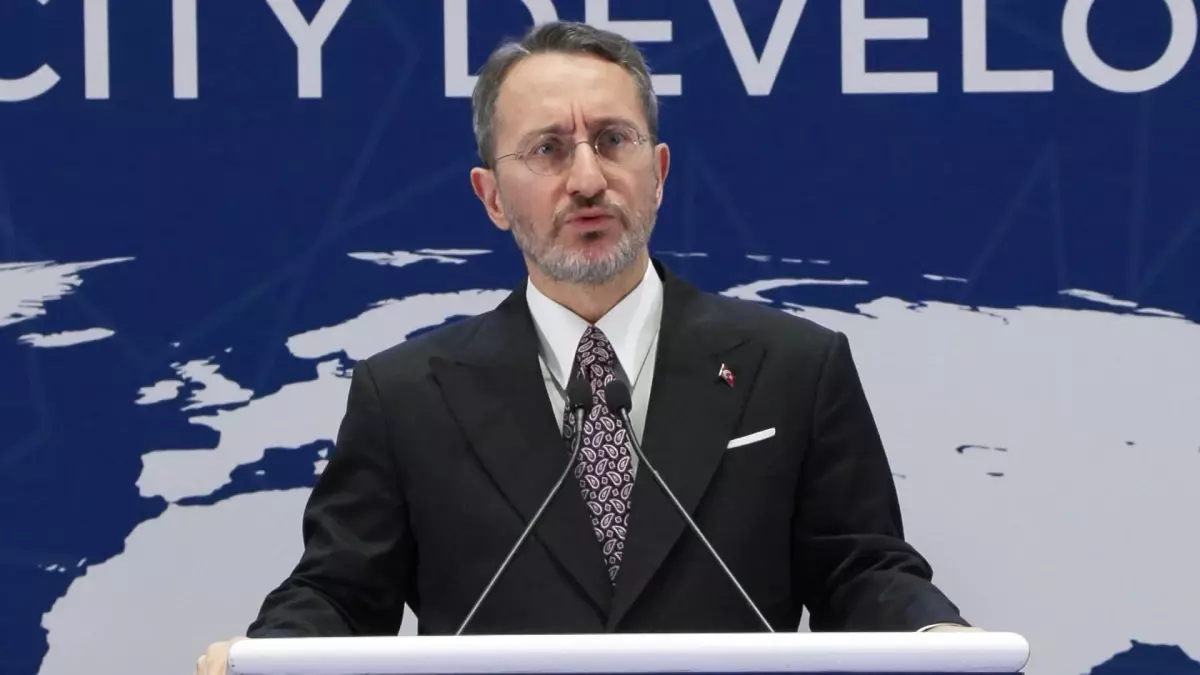 Fahrettin Altun, Avrupa'nın siyasi durumu ve Filistin meselesi üzerine önemli