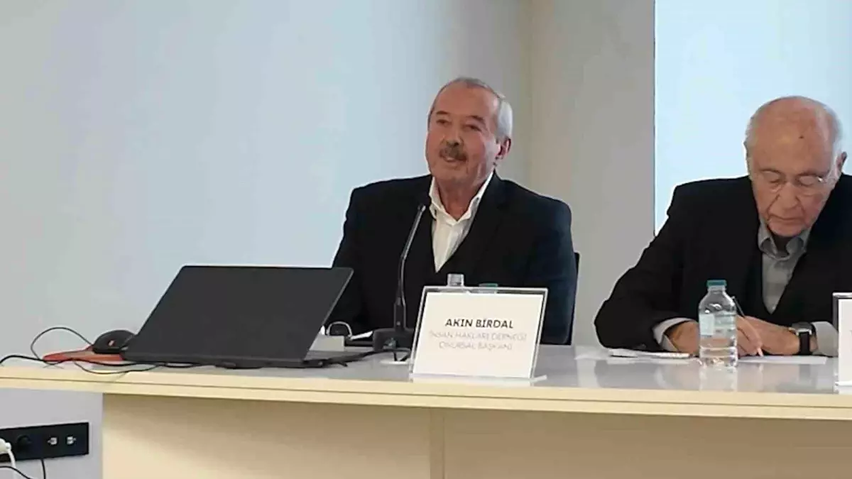 Fındıklı Belediyesi'nde düzenlenen sempozyumda Akın Birdal'ın skandal açıklamaları gündem yarattı.