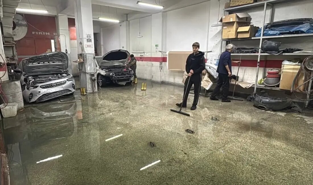 Güngören'de altyapı sorunları, esnafın günlük yaşamını olumsuz etkiliyor. Bu yazıda,