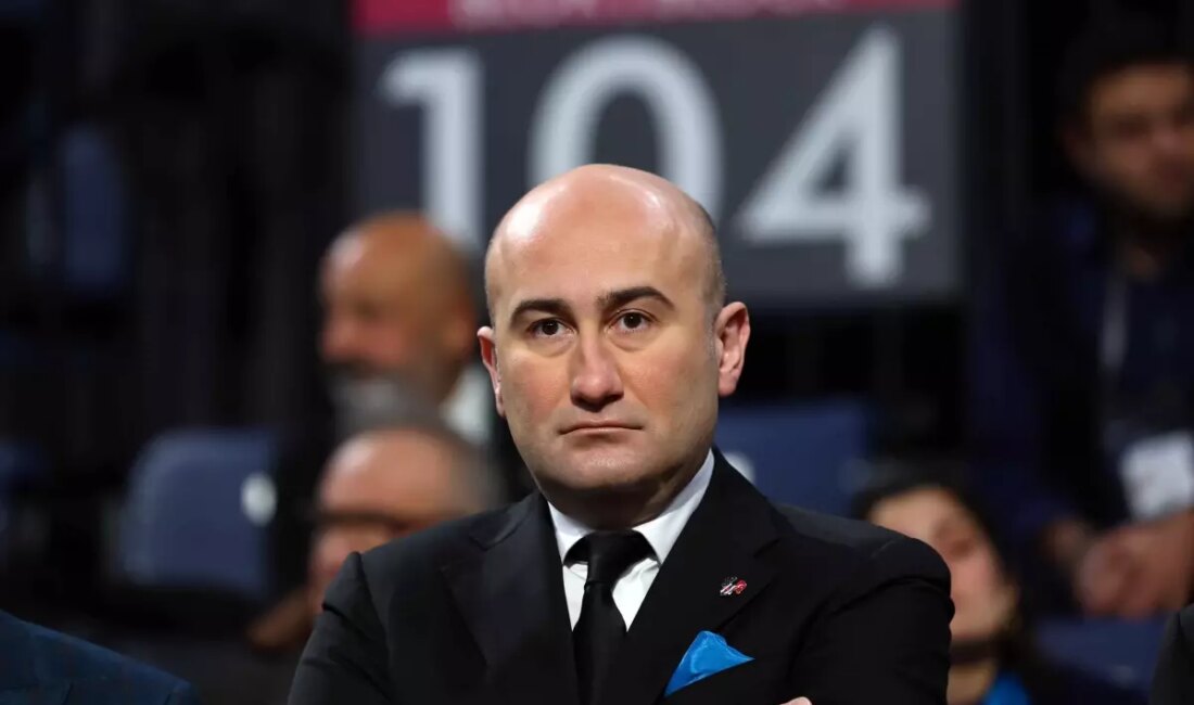 Hüseyin Yücel, Beşiktaş üyelerine duygusal bir veda konuşması yaparak kulüp