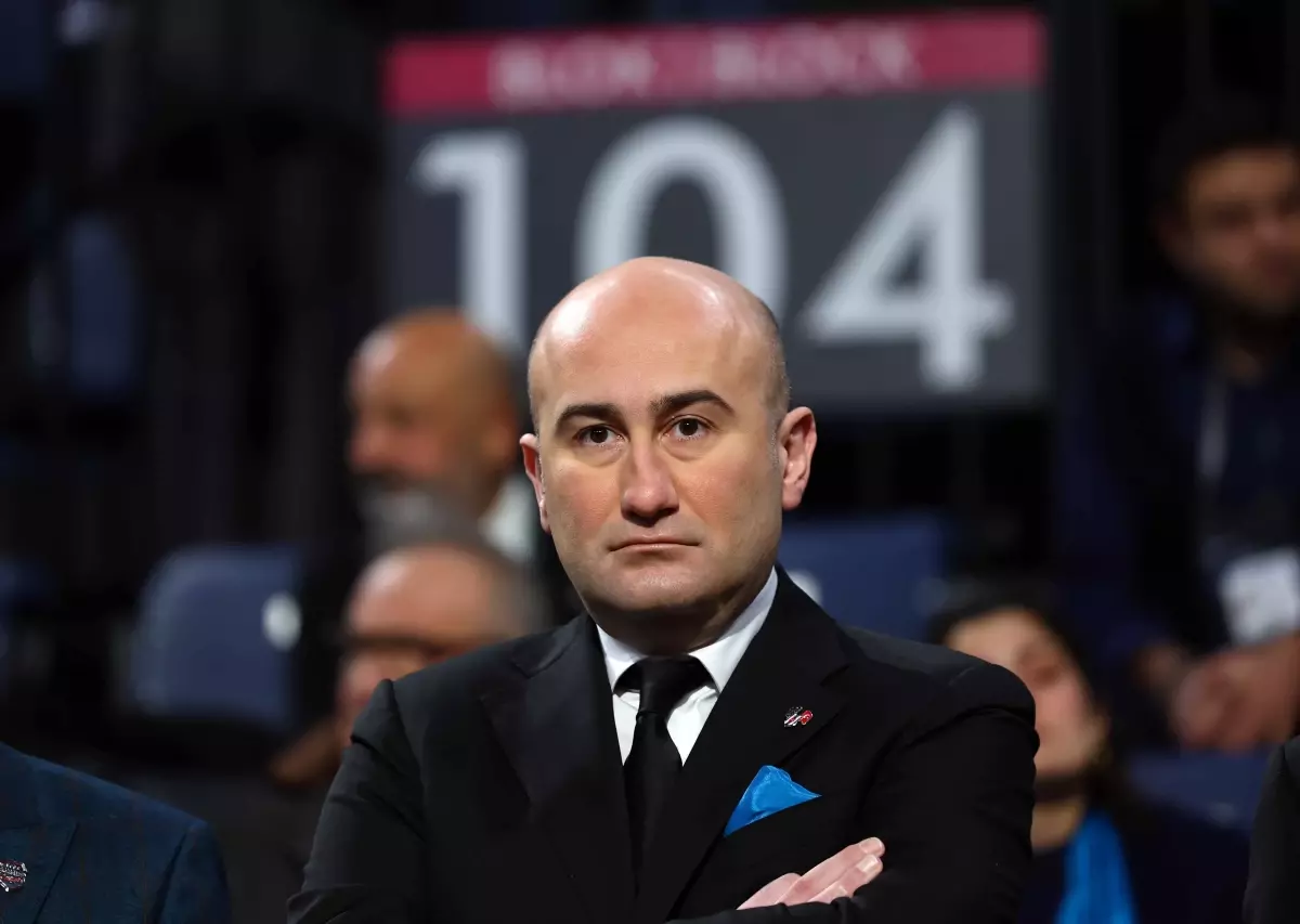 Hüseyin Yücel, Beşiktaş üyelerine duygusal bir veda konuşması yaparak kulüp