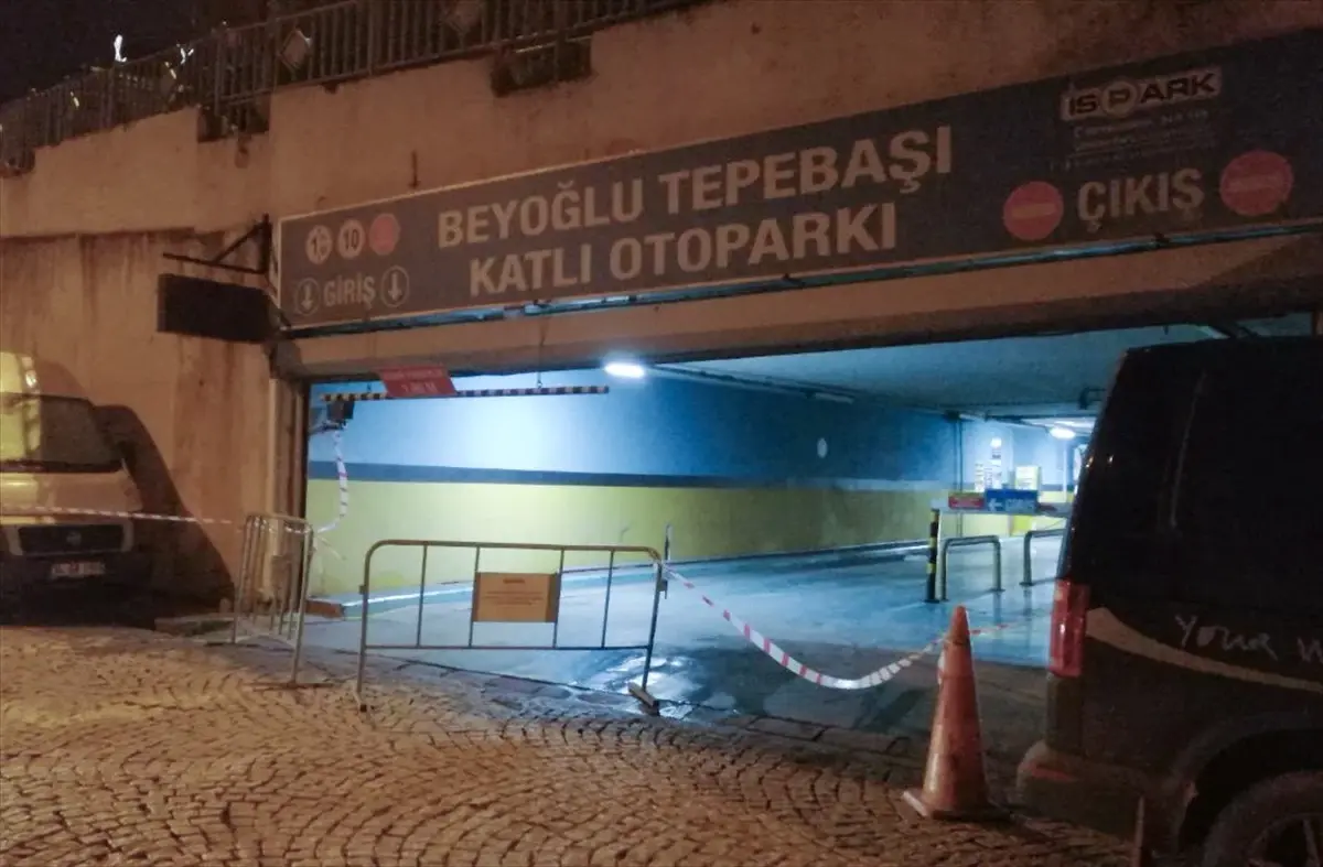 İBB, Tepebaşı Otoparkı'nda güvenlik tedbirlerini artırarak vatandaşların güvenliğini sağlıyor. Otoparkın