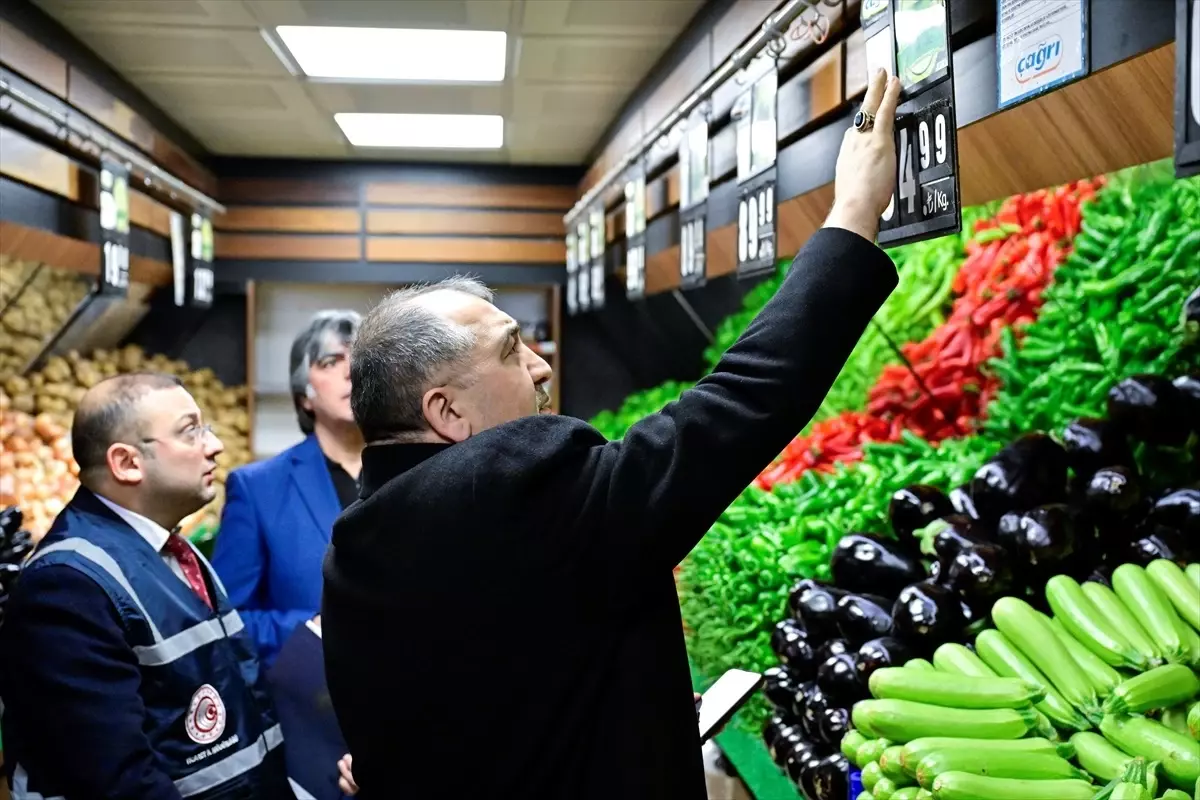 İstanbul Ticaret İl Müdürlüğü, fahiş fiyat artışlarına karşı denetimlerini sıklaştırarak