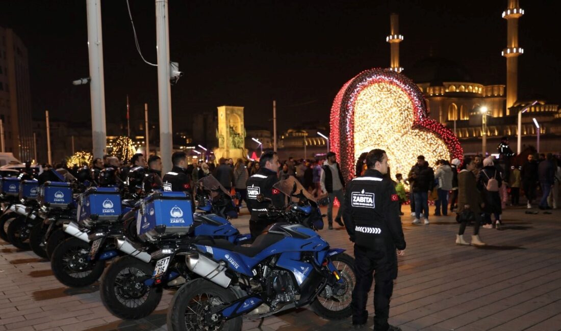 İstanbul'da yılbaşı gecesi hazırlıkları ve ulaşım düzenlemeleri hakkında bilgilere ulaşın.
