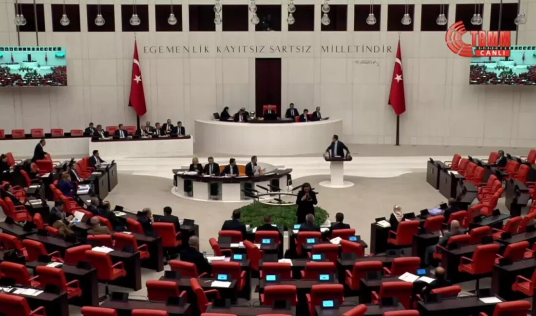 İYİ Parti Milletvekili Burak Akburak, Sabiha Gökçen Havalimanı'nı ve bütçe