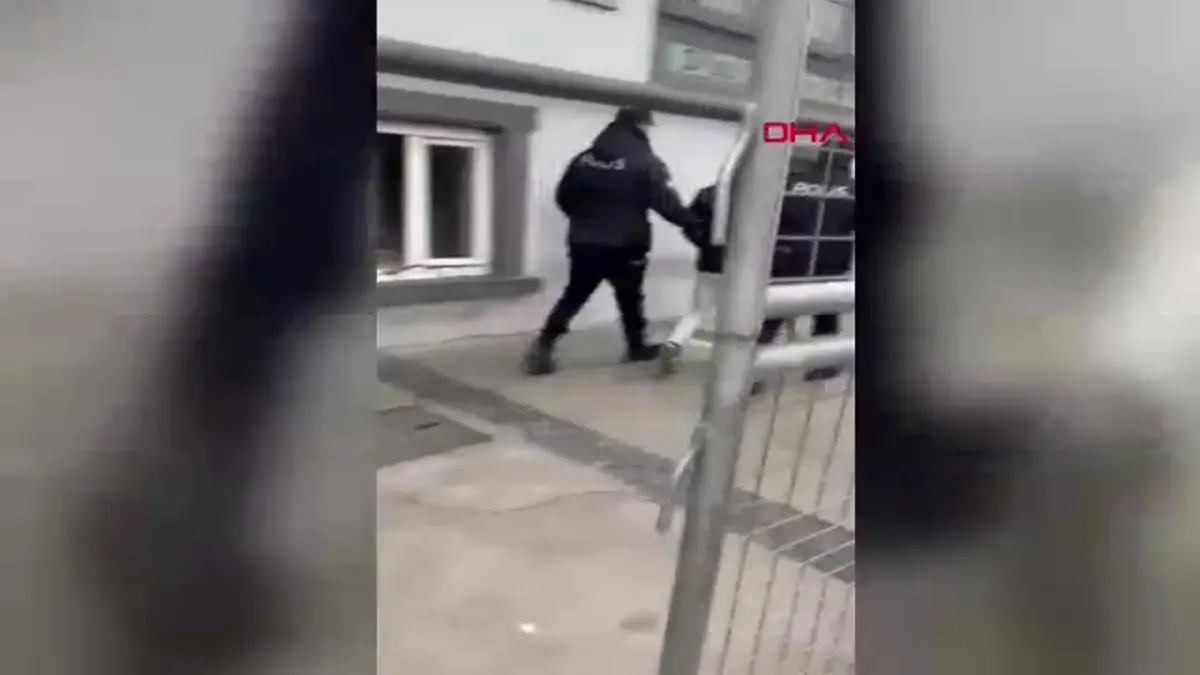 İzmir'de 17 yıl hapis cezası bulunan bir şahıs, güvenlik güçlerinin