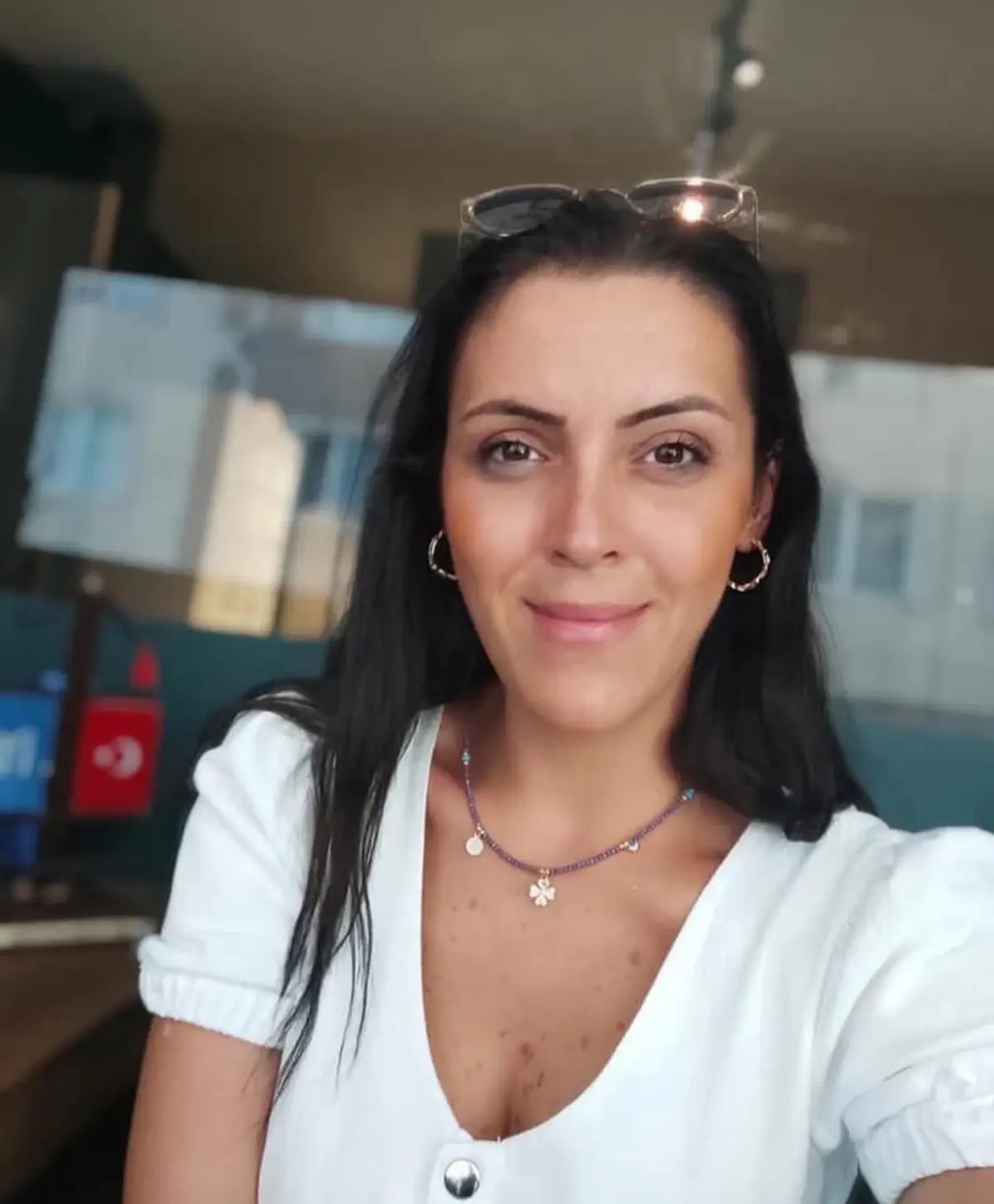 İzmir'de Duygu Bölükbaş'ın şüpheli ölümüyle ilgili davanın duruşması başladı. Olayın