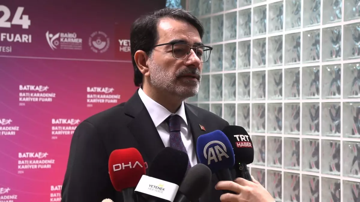 Kariyer Fuarı Açılışı'nda, iş dünyasıyla buluşun ve psikolojik danışmanlık hizmetleri