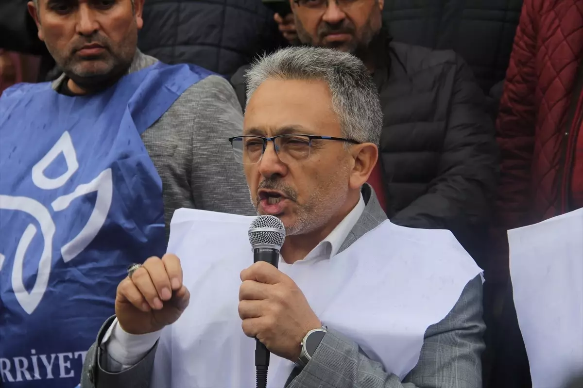 Kayseri'de okul müdür yardımcısına yapılan saldırı sonrası düzenlenen protestolar, eğitim