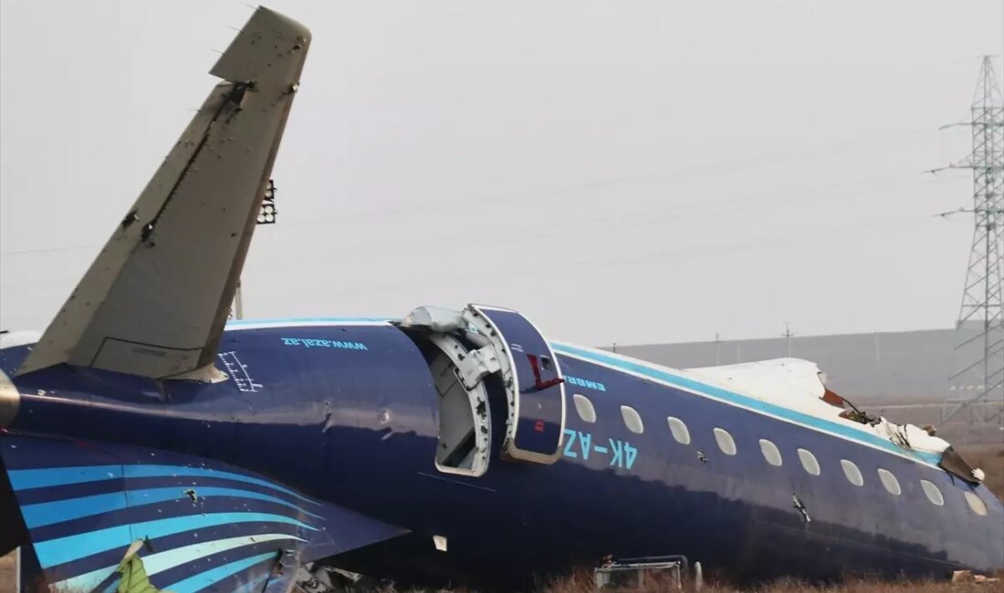 Kazakistan'da meydana gelen Azerbaycan Hava Yolları uçağı kazasında, delil toplama
