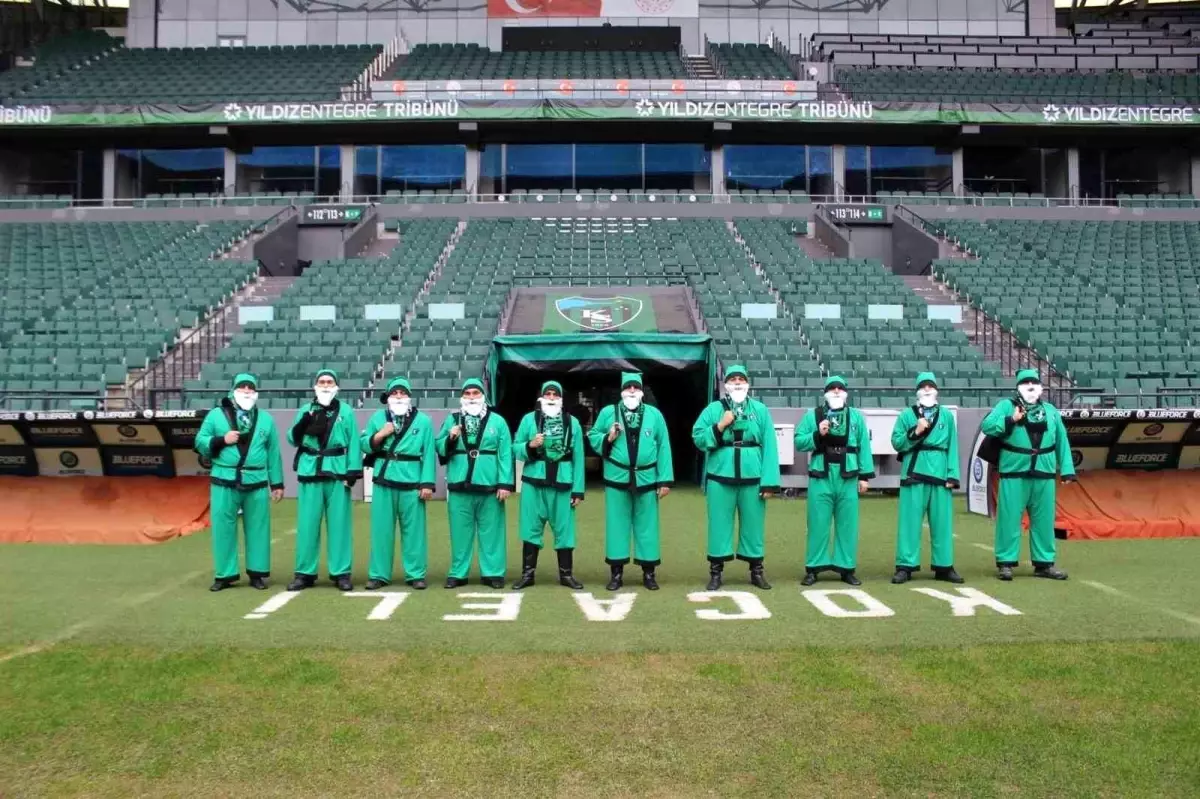 Kocaelispor, 2025 yılına özel unutulmaz bir kutlama düzenliyor. Taraftarlarıyla bir