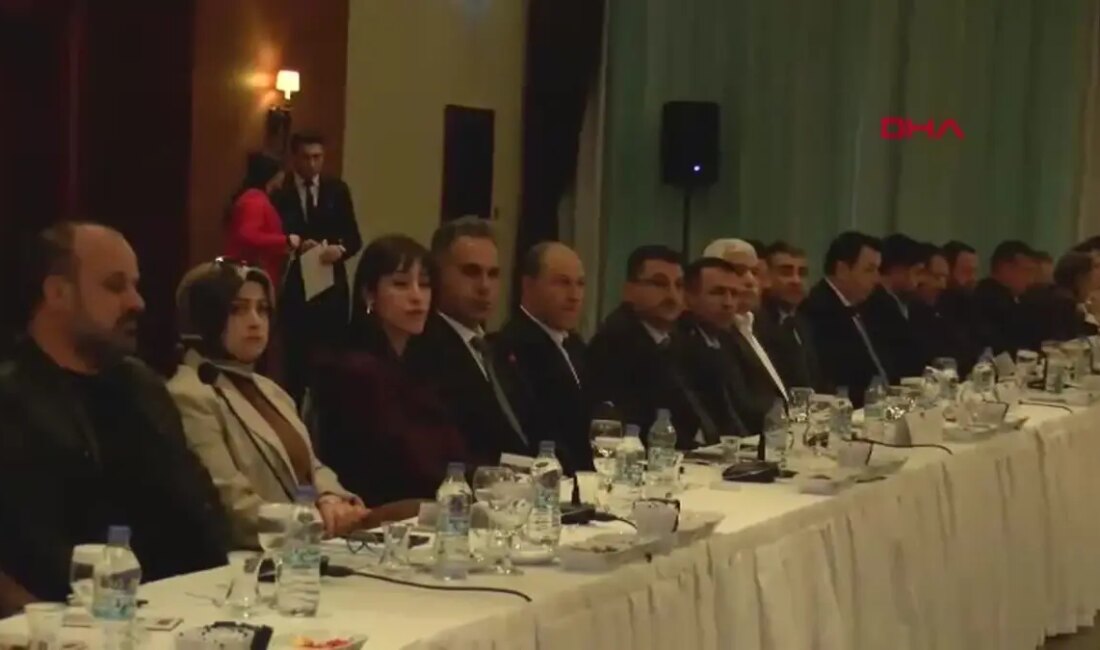 Mardin'de gerçekleştirilen Mesleki Eğitimde Sektörel İş Birliği Toplantısı, sektör temsilcilerini