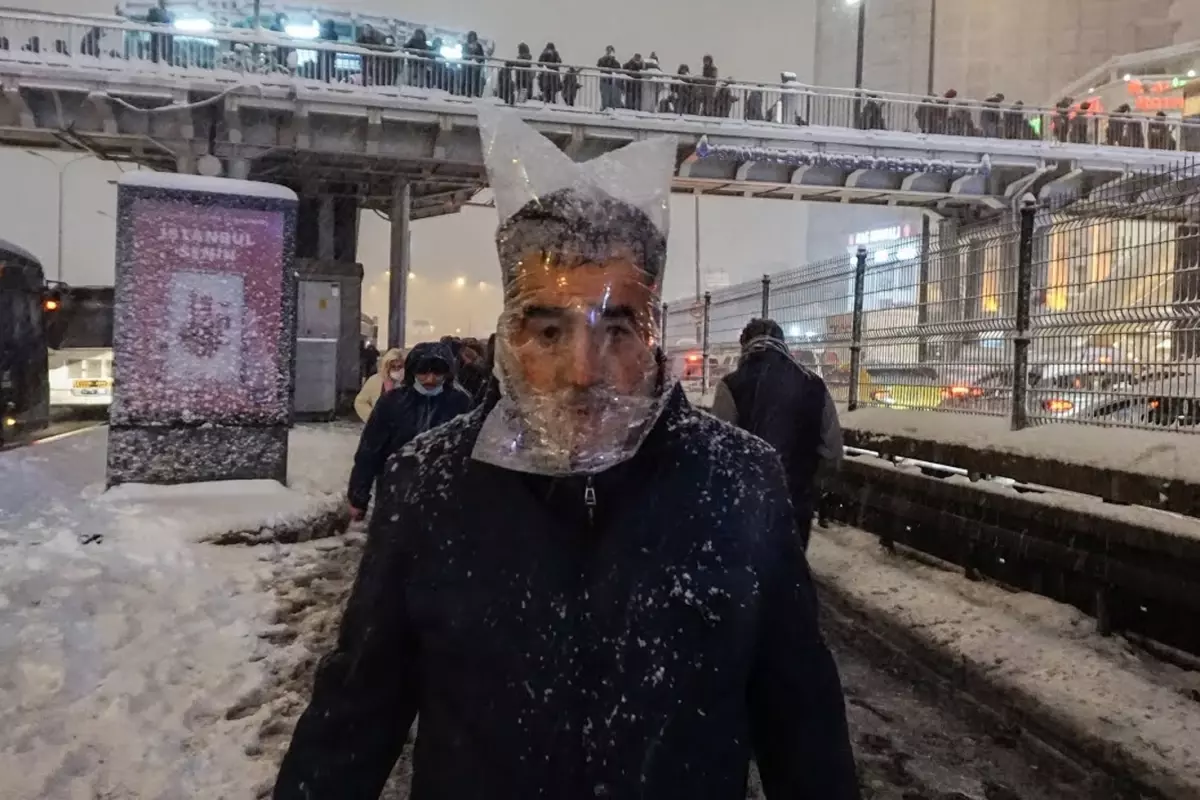 Meteorolojik uyarılar ve hava durumu tahminleri ile güncel hava koşullarını