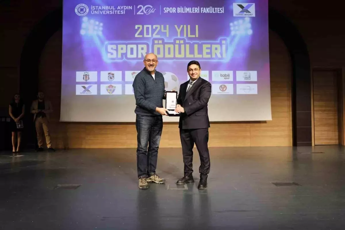 Muş Gençlik ve Spor İl Müdürü Mehmet Arif Taşdemir, yılın