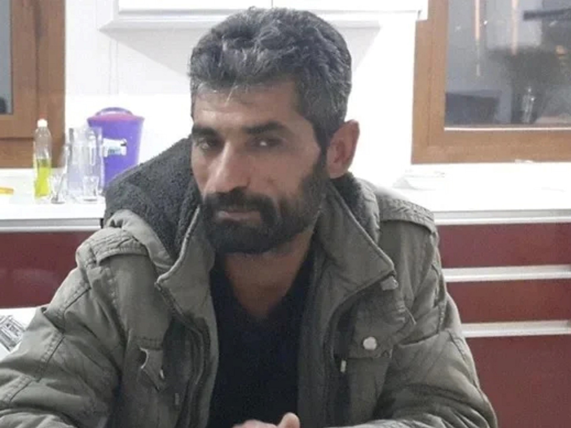 11.00 - ÇOBAN AHMET'İ SIKIŞTIRAN SORULAR: AĞLAMAYA BAŞLADI