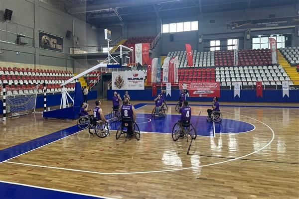 Türkiye Bedensel Engelliler Basketbol Süper Ligi’nde B grubunda mücadele eden