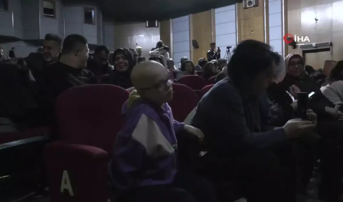 Özel öğrencilerin yılsonu etkinliğinde yeteneklerini sergilediği bu özel gün, duygusal
