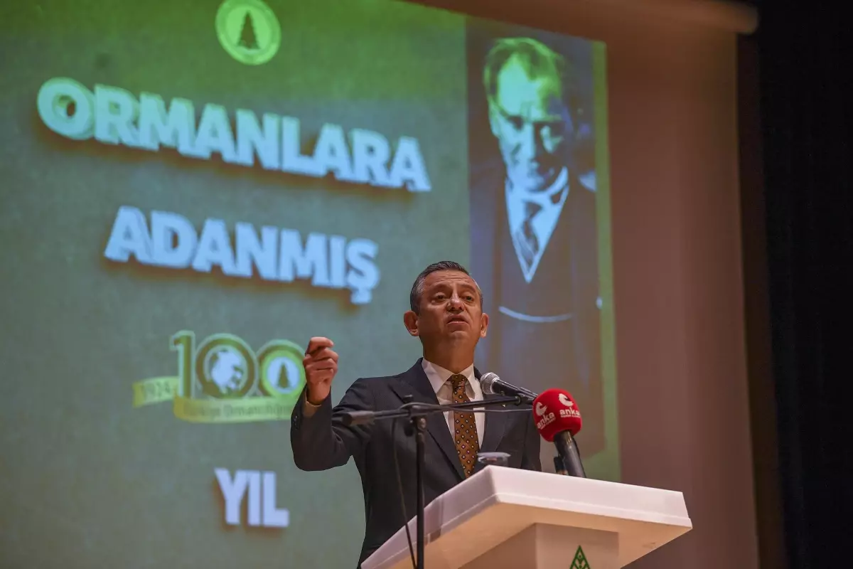 Özgür Özel, asgari ücret ve orman yangınları konusundaki değerlendirmeleriyle dikkat