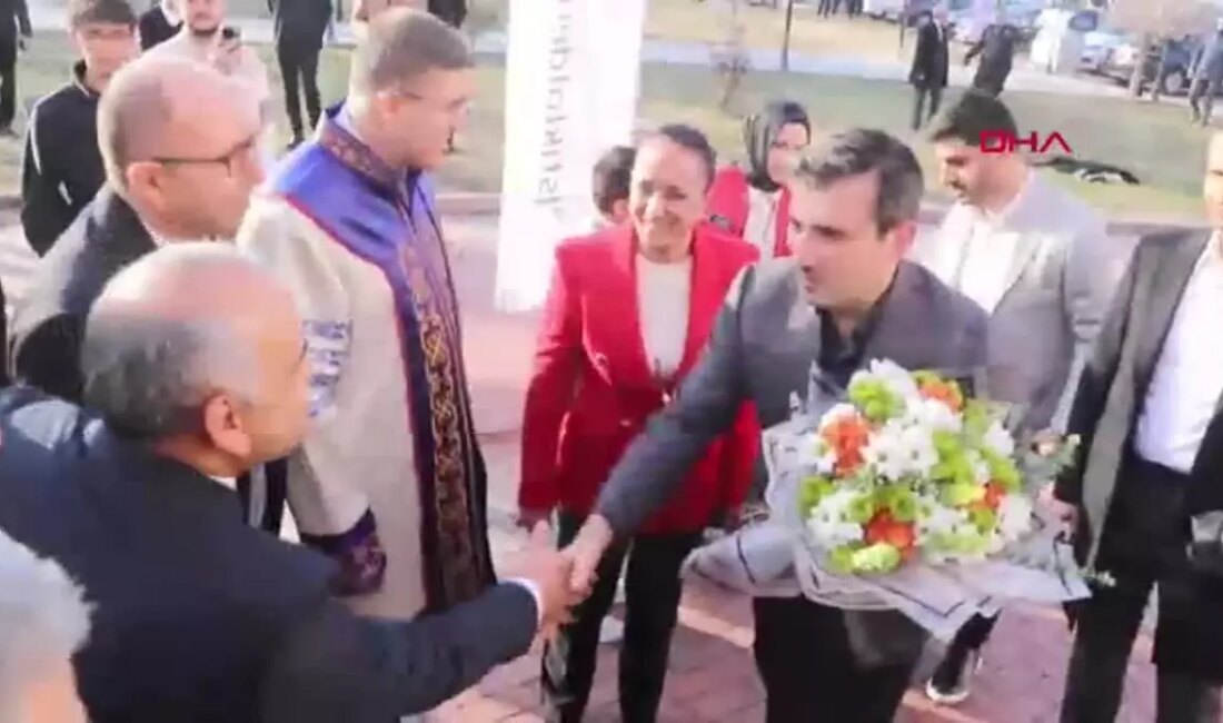 Selçuk Bayraktar'a fahri doktora payesi verilmesi, teknoloji ve savunma sanayisindeki