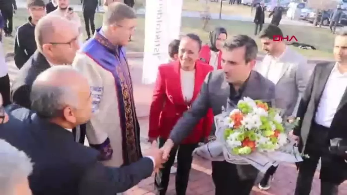 Selçuk Bayraktar'a fahri doktora payesi verilmesi, teknoloji ve savunma sanayisindeki