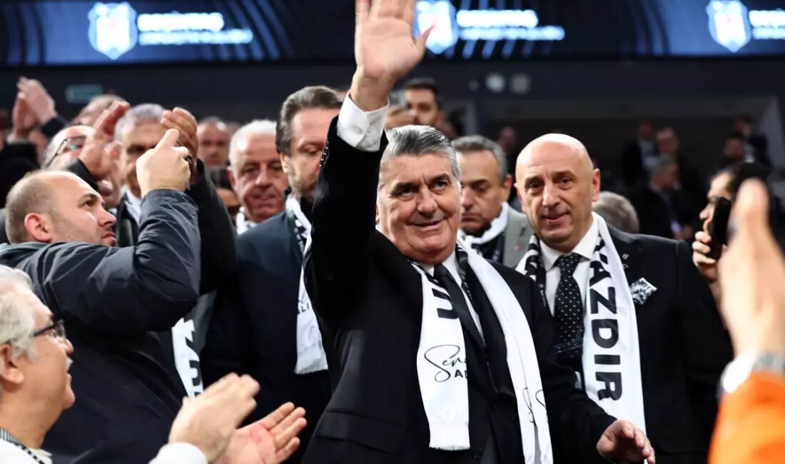 Serdal Adalı, Beşiktaş'ın geleceği için başkan adaylığını açıkladı. Kulüp içindeki