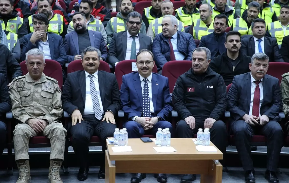 Siirt Valisi Kemal Kızılkaya, afetlerde toplumsal dayanışmayı artırmak için AFAD