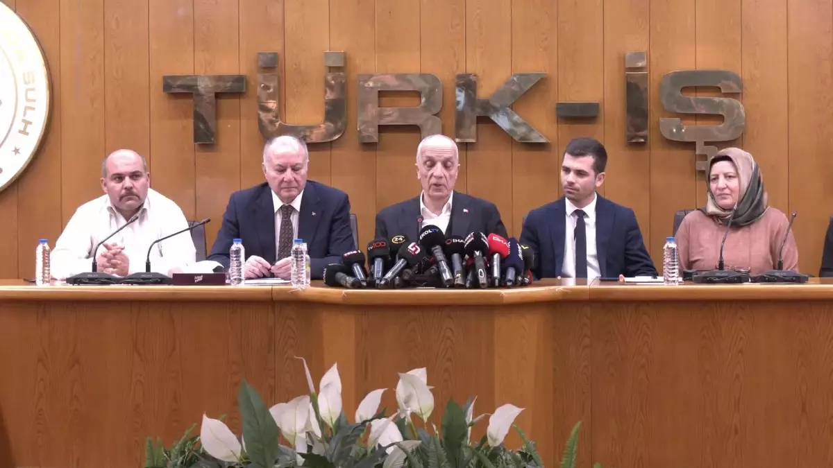 Türk-İş Başkanı Ergün Atalay, 2025 yılı için asgari ücret teklifini